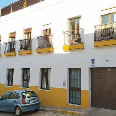 Sherryflat Font - Parking Apartment